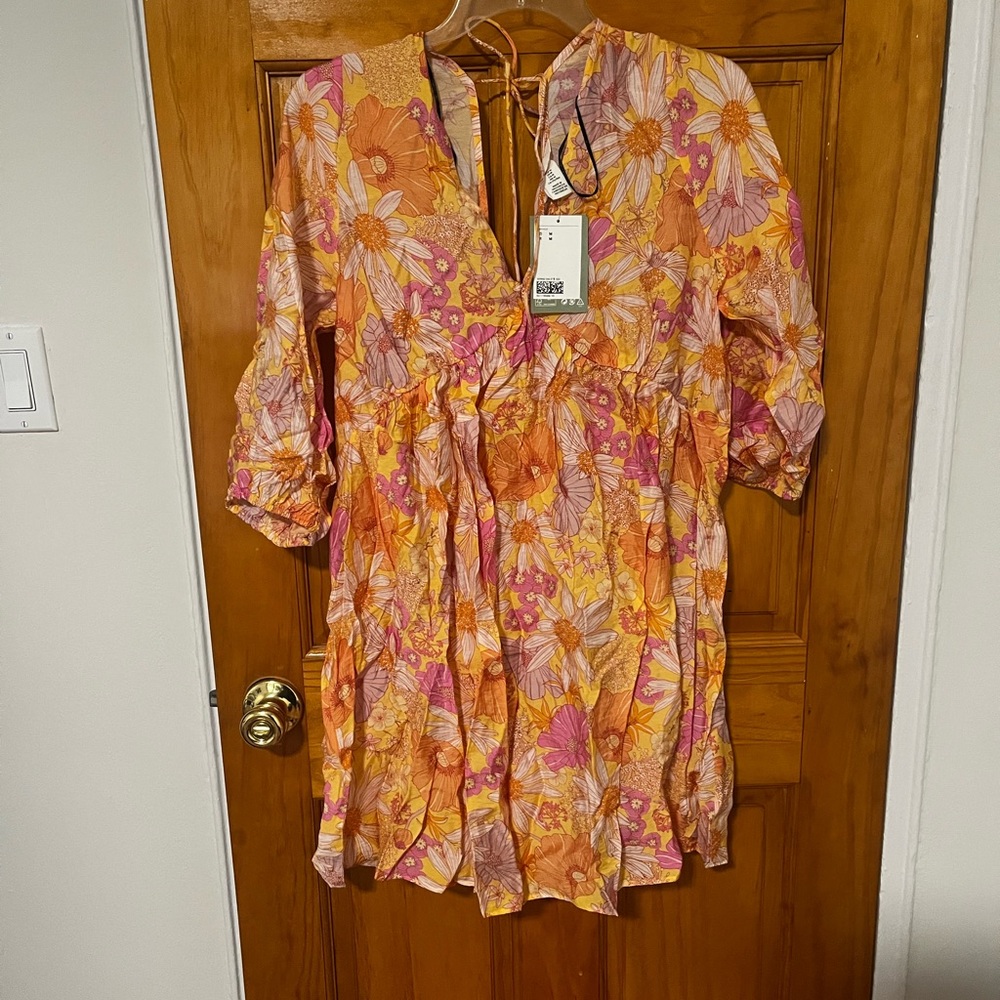 NWT H&M floral dress